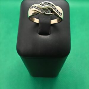Inel din aur 18K cu diamante (0,28 ct) – rafinament și eleganță